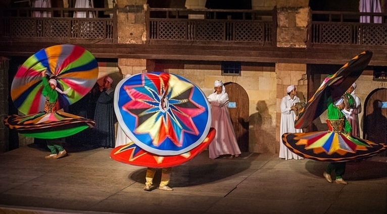 Tanoura Show